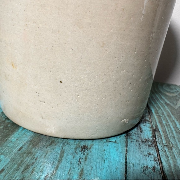 Medalta Potteries - Redcliffe Alta Canada 1/4 Crock Jar with Lid - Picture 6 of 13
